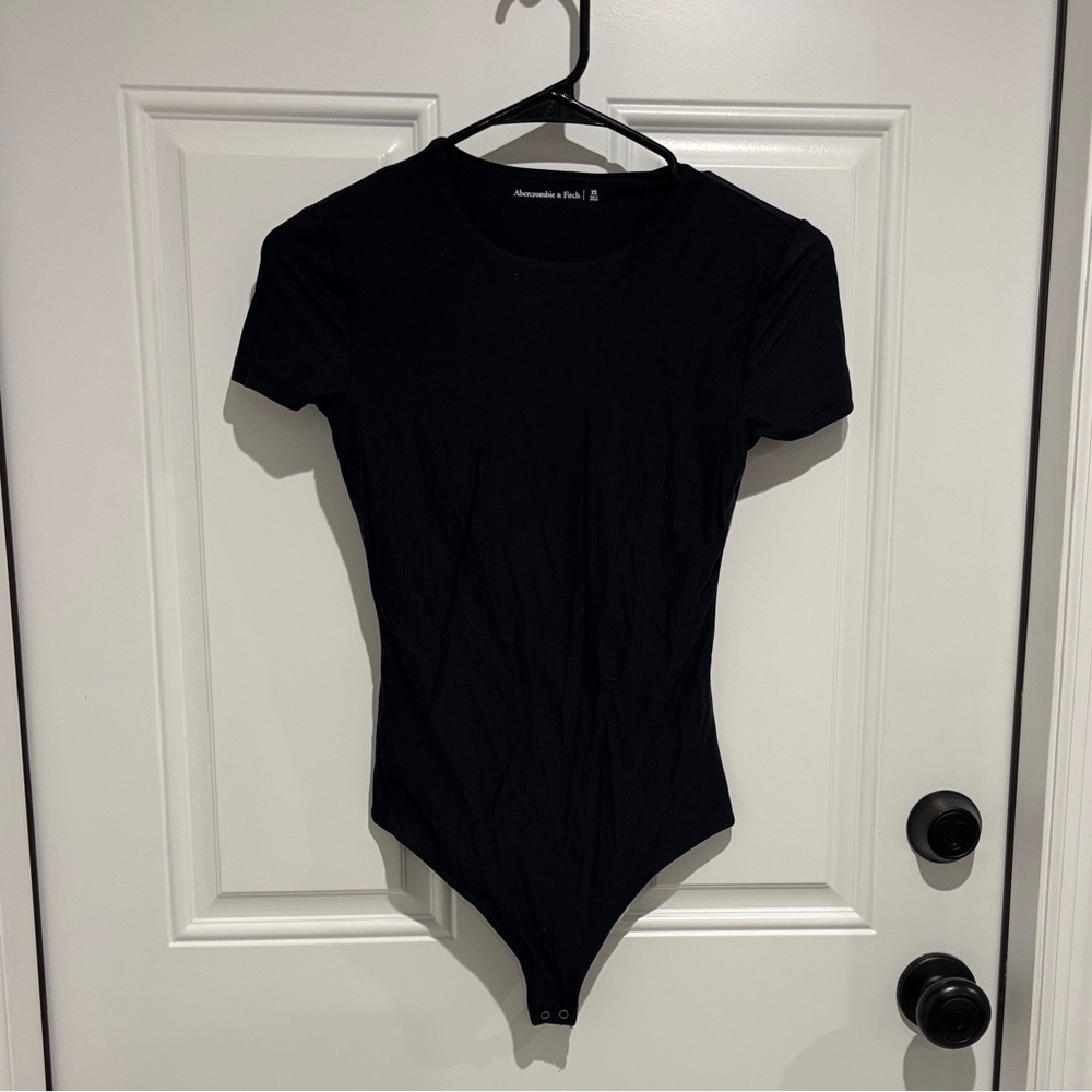 Abercrombie & fitch short sleeve body suit super soft round neck